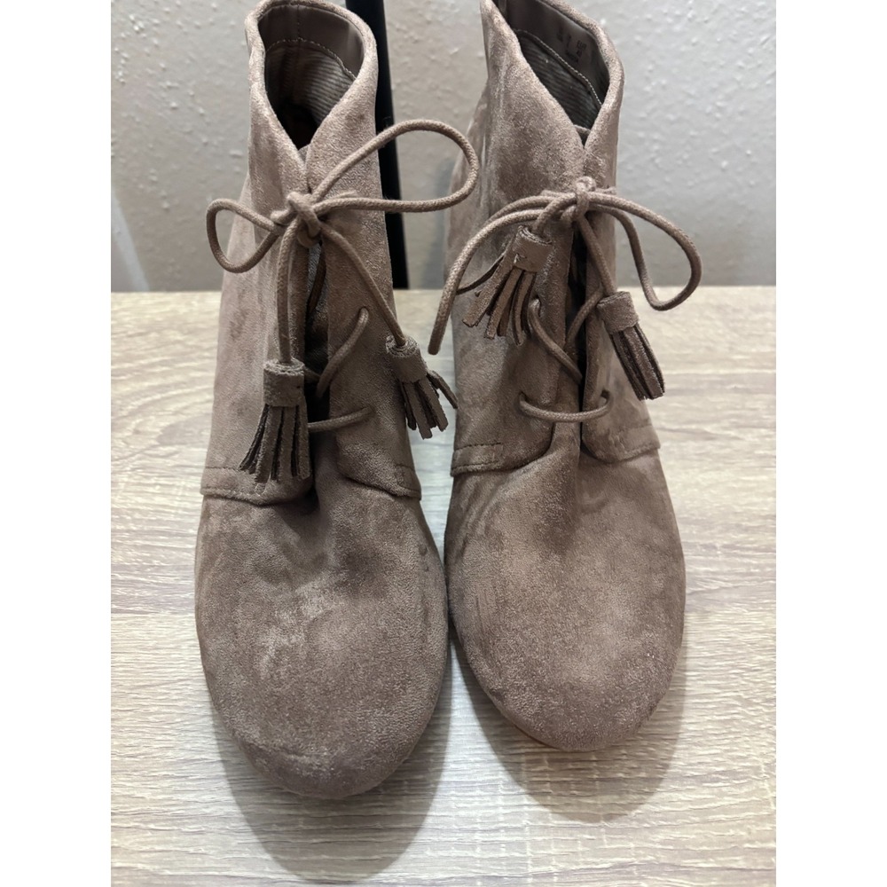 Dr Scholls Dakota Wedge Heel Lace Up Ankle Booties Stucco Women's size 10M - NIB